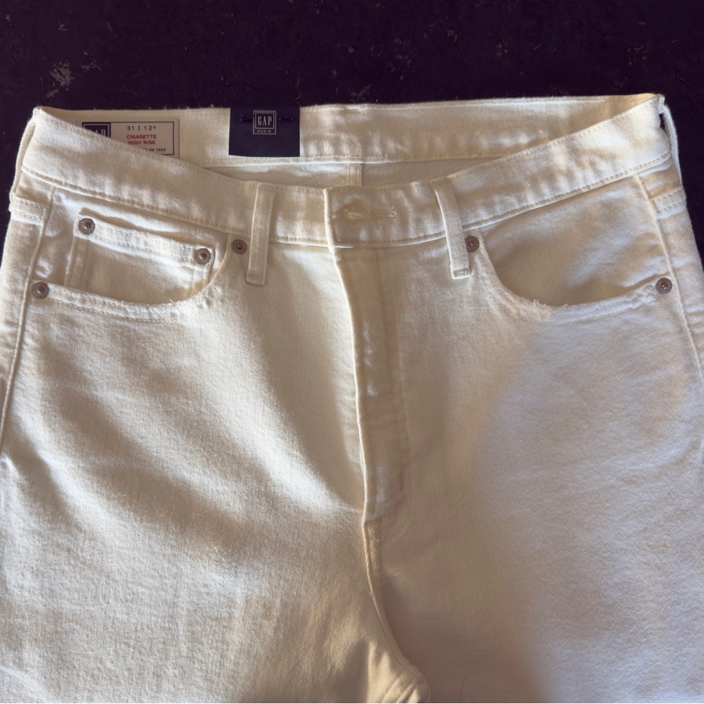GAP New with tags women’s white cigarette jeans! - Picture 3 of 9